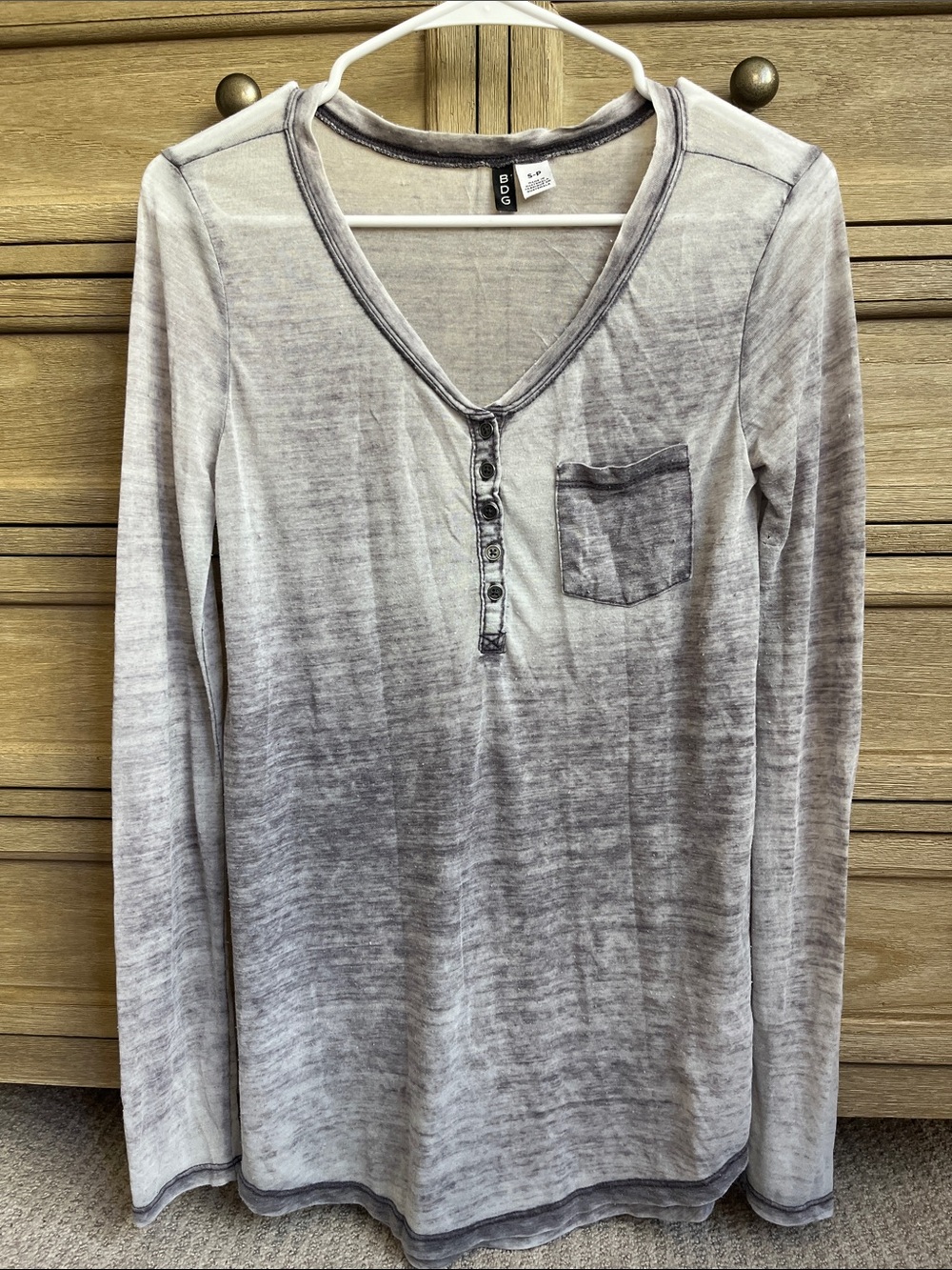BDG Long-Sleeve Henley with Pocket, Size Small